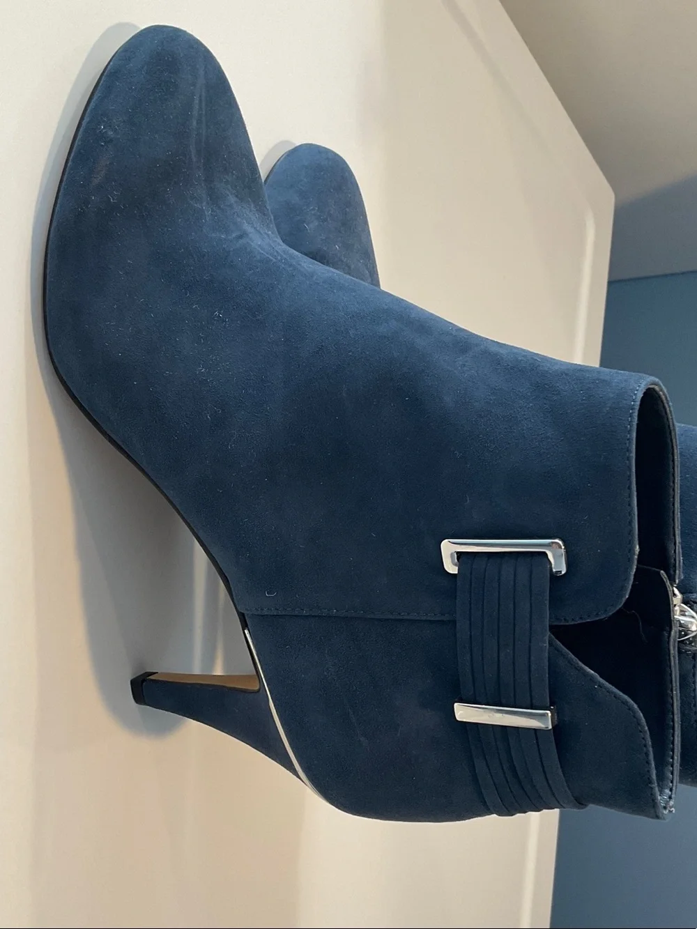 Vince Camuto navy suede